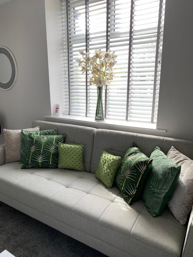 The Greens Apartment Farnworth 외부 사진